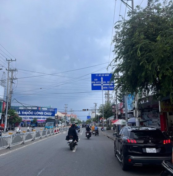 Bán Nhà vị trí Đẹp mặt tiền đường 30.4 ngay cổng Kcn Đông Xuyên TP Vũng Tàu 