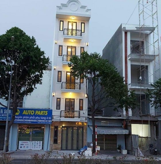 Bán Nhà 5 tầng mới đẹp lộng lẫy mặt tiền đường 30/4 phường 9 tp Vũng Tàu 