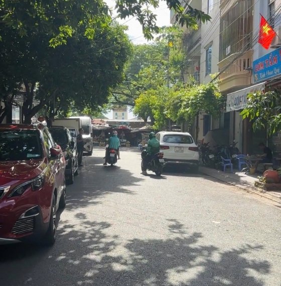 Nhà Cho Thuê đối diện cổng chợ Rạch Dừa tp Vũng Tàu