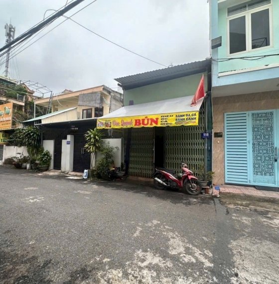 Bán căn nhà mặt tiền đường Hàn Mạc Tử ,phường 7, tp Vũng Tàu. Ngay trung tâm thành phố. 