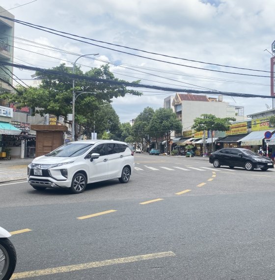 Bán Nhà phường 7 Vũng Tàu MẶT TIỀN đường Nguyễn tri Phương 