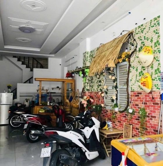Bán nhà 1 trệt 2 lầu đang kinh doanh nhà nghỉ giá chưa tới 7 tỷ  gần biển tp Vũng Tàu.
