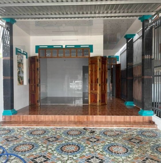 BÁN NHÀ TRUNG TÂM THỊ TRẤN ĐẤT ĐỎ