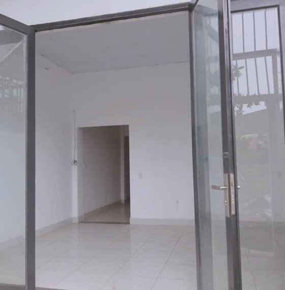 Cần tiền bán gấp nhà C4 có gác , 2PN , bìa riêng đất thổ cư mà rẻ như đất nông nghiệp TPVT