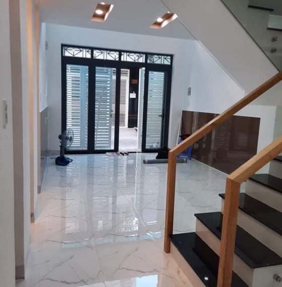 Chính chủ cần bán nhà 1 trệt 1 lửng 2 lầu đúc 4 tấm, hẻm 179/ Phạm Hồng Thái ô tô vào nhà P7 TPVT