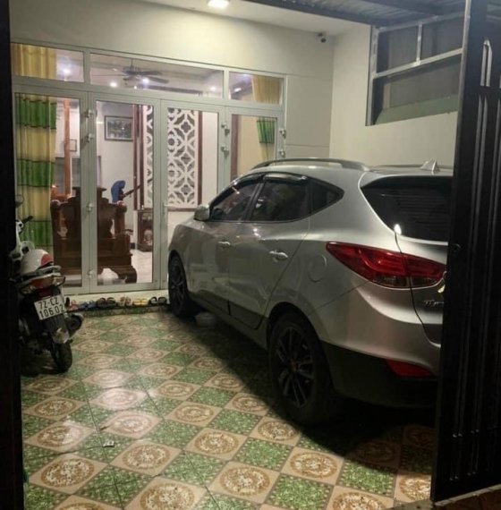 Bán nhà 1 trệt 2 lầu khu dân cư, đường Bến Nôm, phường Rạch Dừa, TP Vũng Tàu.