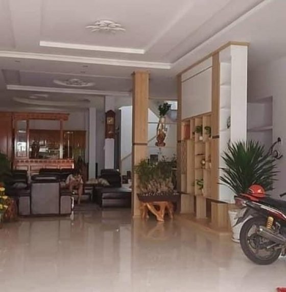 Bán nhà 1 trệt 2 lầu vị trí đắc địa mặt tiền đường 30/4, P Rạch Dừa, Tp Vũng Tàu