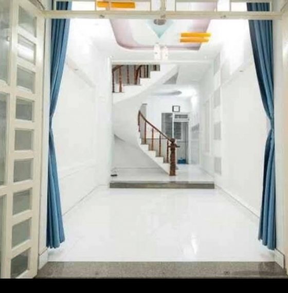 Chính Chủ Cần bán gấp căn nhà 1 trệt 2 lầu đúc, hẻm 103 Phạm Hồng Thái , phường 7 TP Vũng Tàu.
