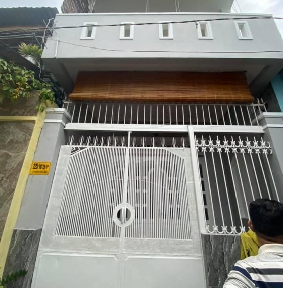 Bán nhà 1 trệt lầu hẻm 225 Lê Quang Định P Thắng Nhất TPVT