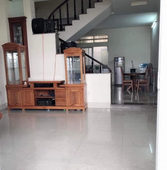 Bán nhà 1tr 1 lầu hẻm đường 30/4 P Rạch Dừa tp Vũng Tàu
