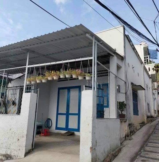 Bán 2 căn nhà hẻm 456 Trần Phú TPVT