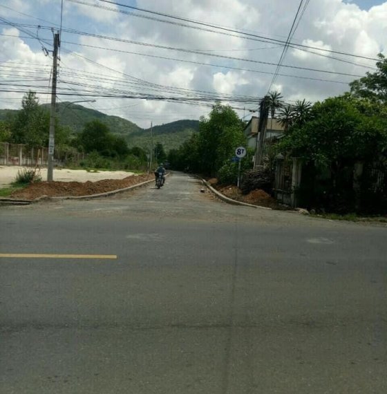 Bán Đất sau ủy ban xã Tóc Tiên. Thị xã Phú Mỹ. Bà Rịa Vũng Tàu