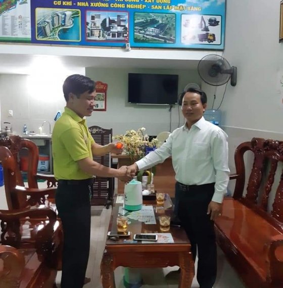 Tri ân khách hàng . xin chân thành cám ơn và chúc mừng 5 quý khách hàng may mắn đầu xuân