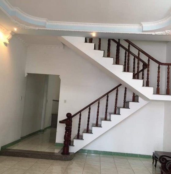 Bán nhà 1 trệt 1 lầu mặt hẻm đường Lê Lợi, p4 tp Vũng Tàu. Gần Bãi Trước