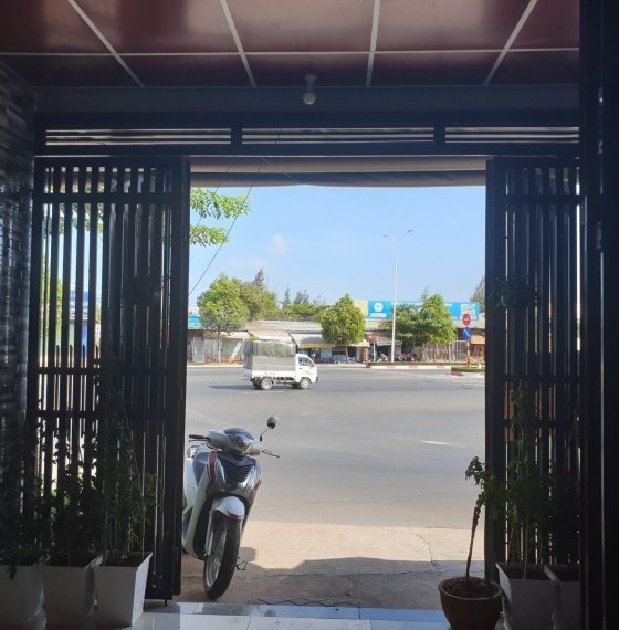 Cần bán gấp nhà C4 mặt tiền đường bình giã.P Thắng Nhất TP Vũng Tàu. Vị trí kd buôn bán sầm uất. Lh