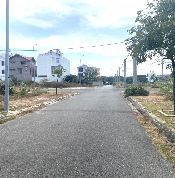 Bán rẻ bán lỗ lô đất vị trí Đẹp trung tâm P11 tp biển Vũng Tàu