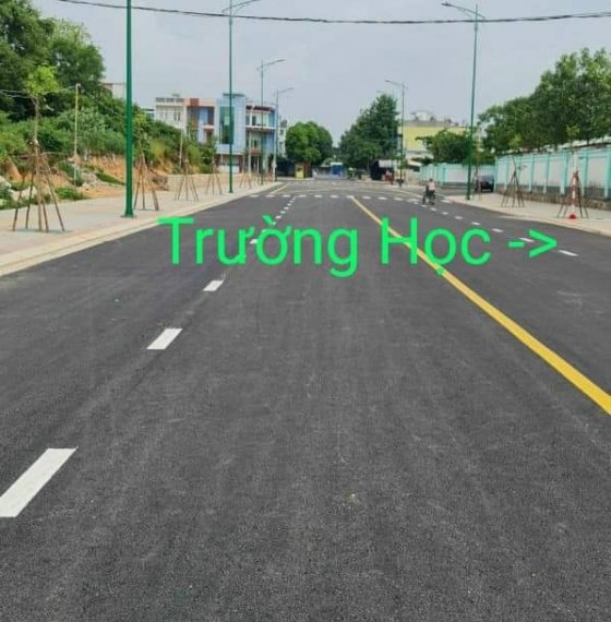 Bán đất mặt tiền