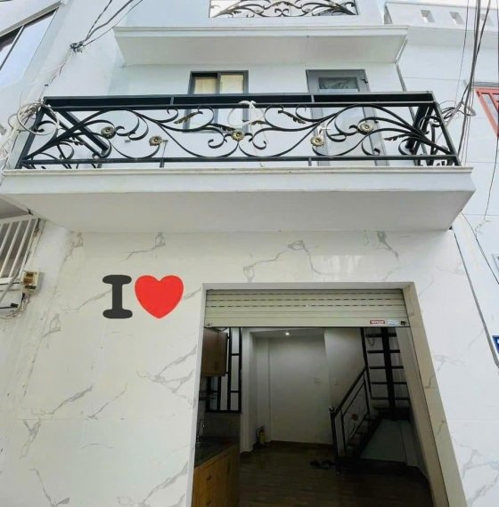 Bán Nhà 1 trệt 2 lầu Phường 4 tp Vũng Tàu giá rẻ 2,2 tỷ